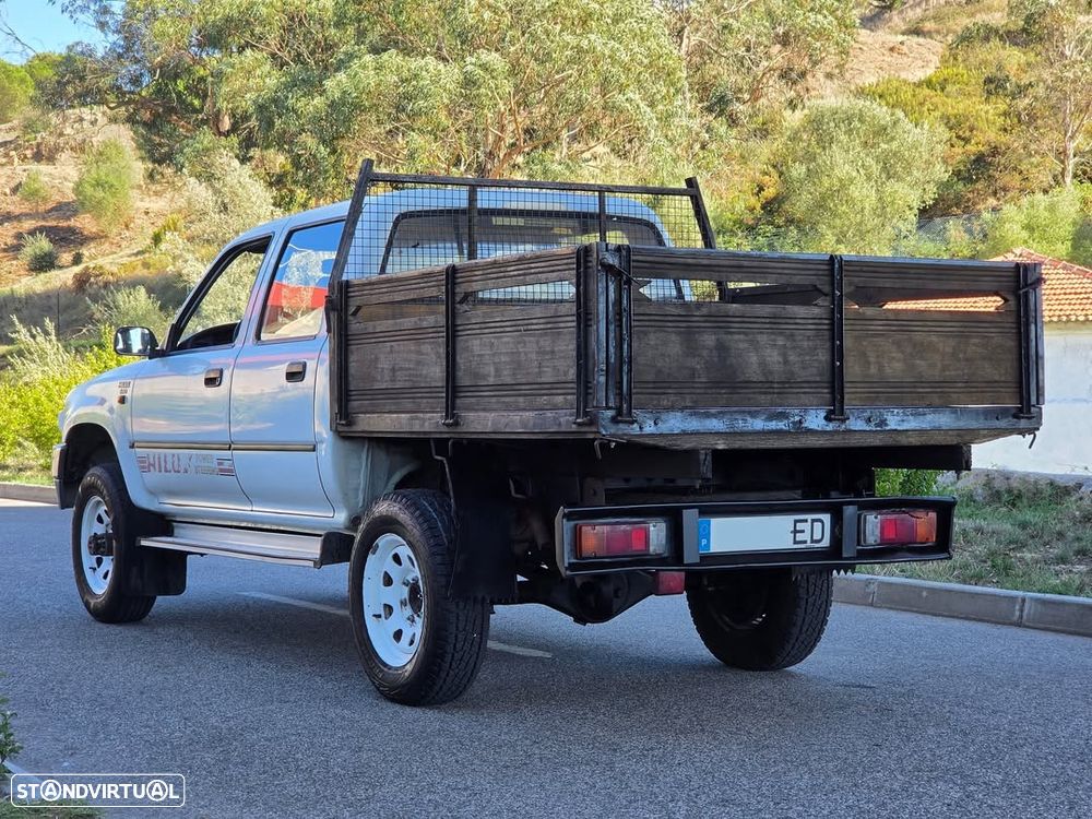 Toyota Hilux 2.4 D LN105L Cx Mad. C.D - 2