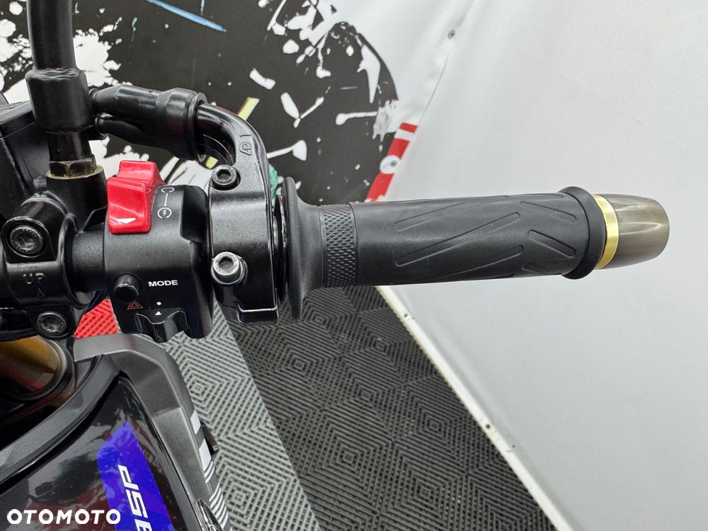 Yamaha MT - 26