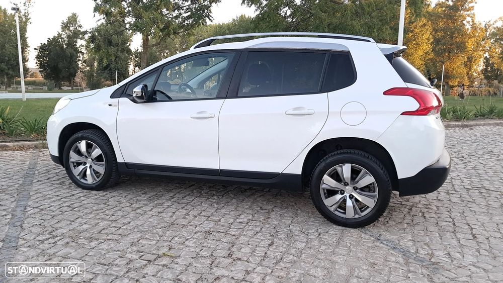 Peugeot 2008 1.6 BlueHDi Style - 6
