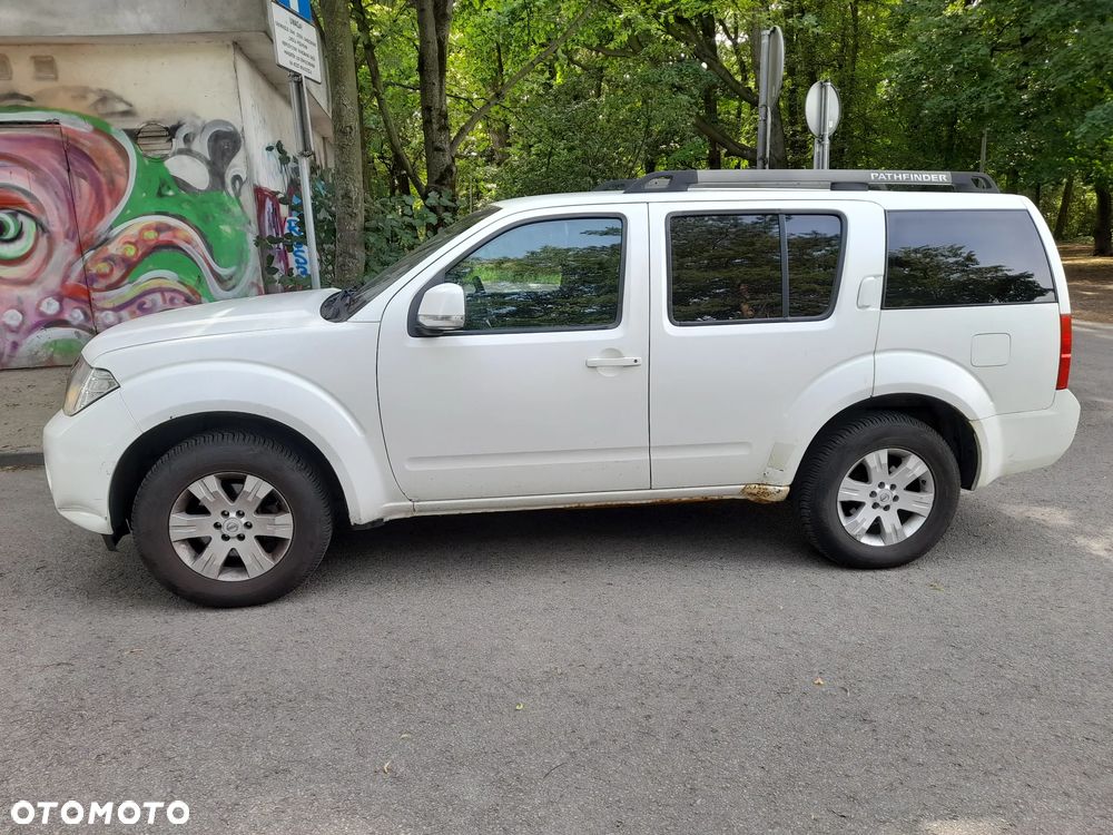 Nissan Pathfinder 2.5 D SE EU5 - 2
