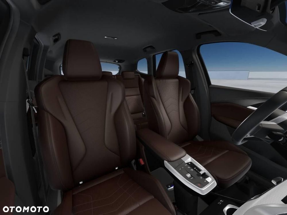 BMW iX1 xDrive30 66.5kWh M Sport - 8