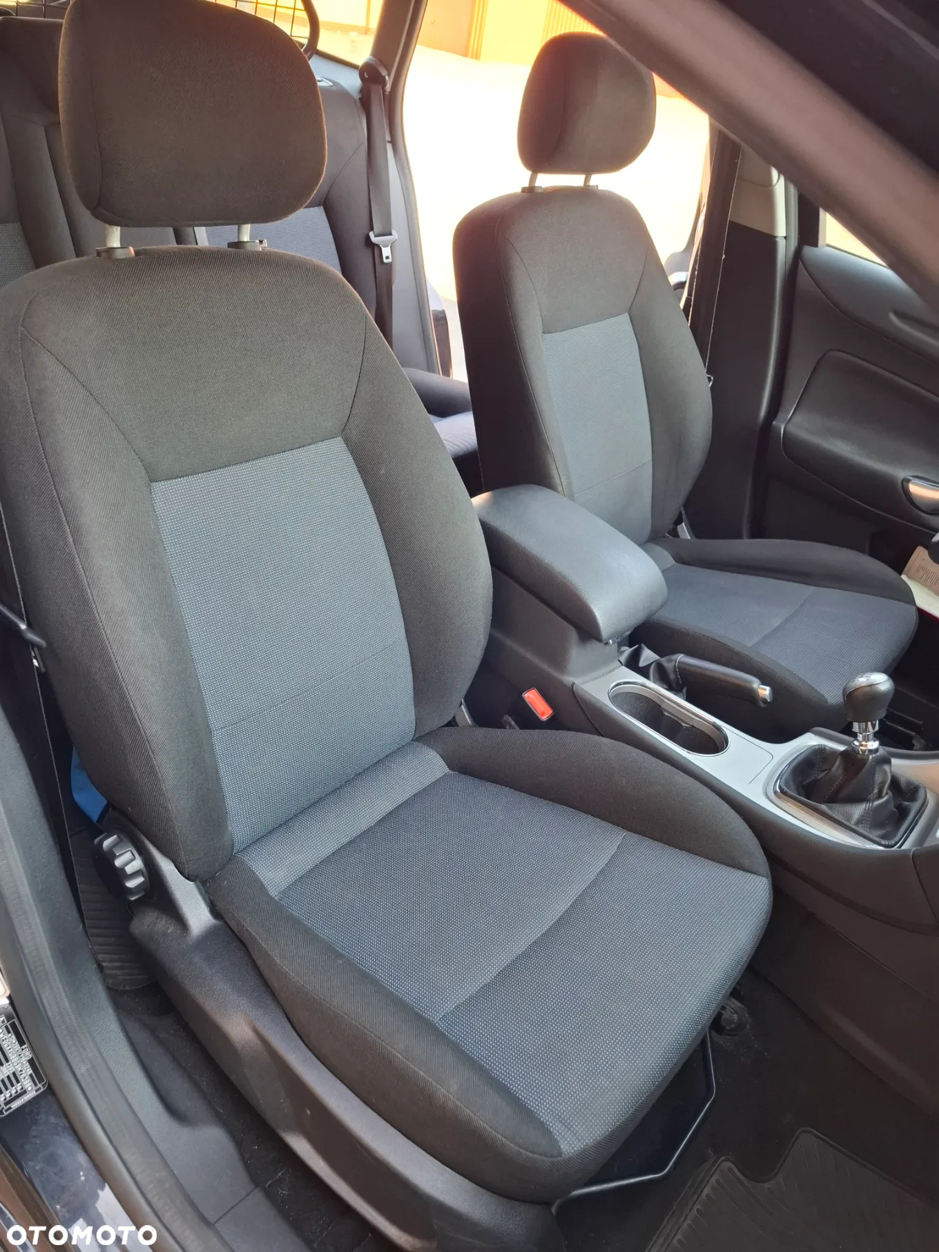 Ford Mondeo 1.8 TDCi Silver X - 18