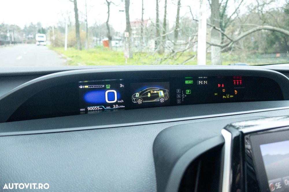 Toyota Prius - 24