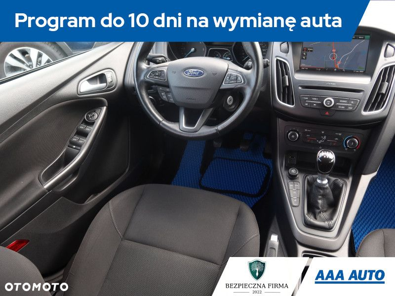 Ford Focus - 8