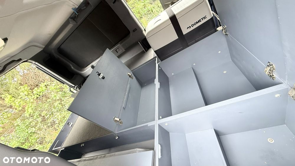 Land Rover Defender 110 DPF SE - 26