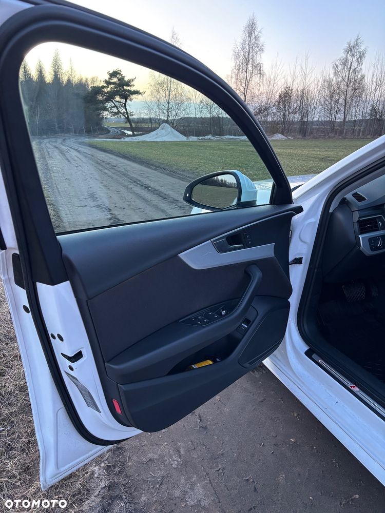Audi A4 Avant 2.0 TDI S tronic - 12