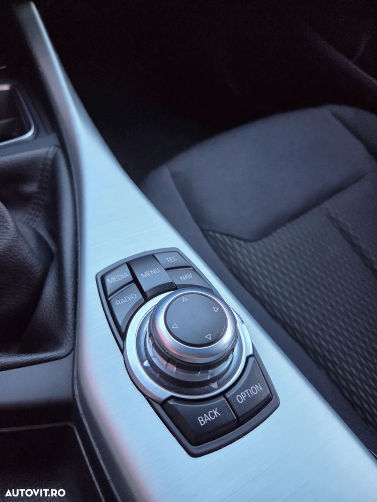 BMW Seria 1 116i - 17