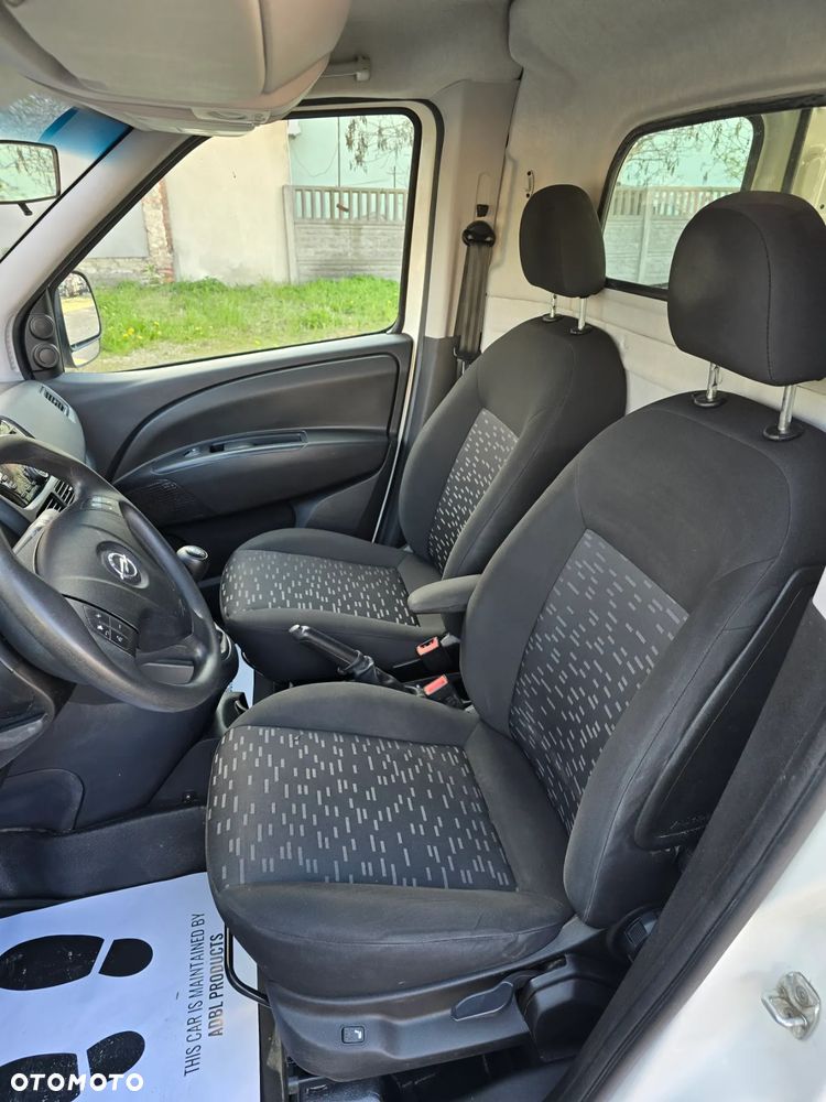 Opel COMBO - 15