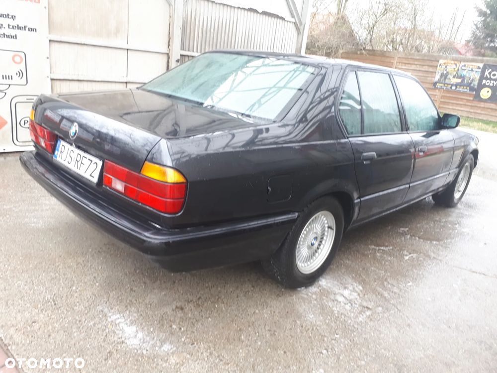 BMW Seria 7 730i - 7