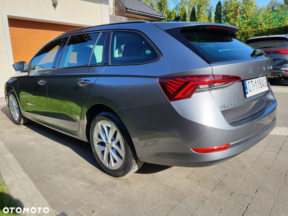 Skoda Octavia 2.0 TDI Ambition DSG - 24