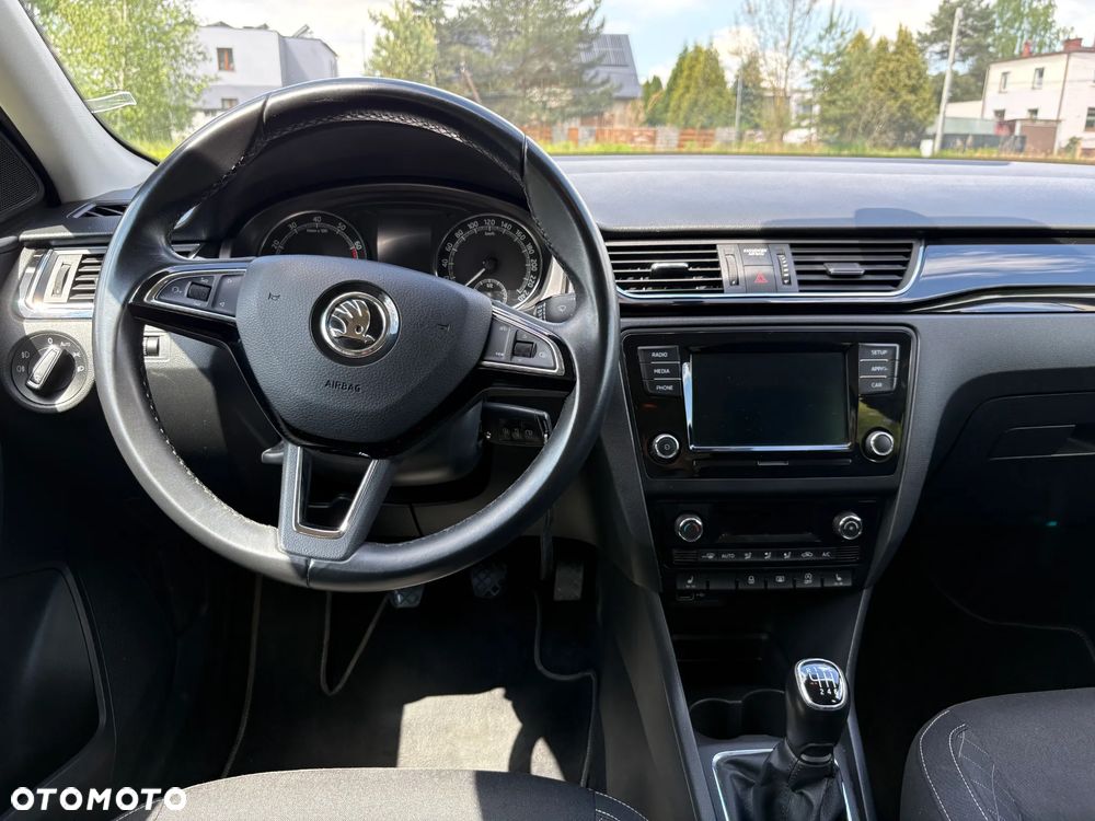 Skoda RAPID 1.0 TSI Style - 16