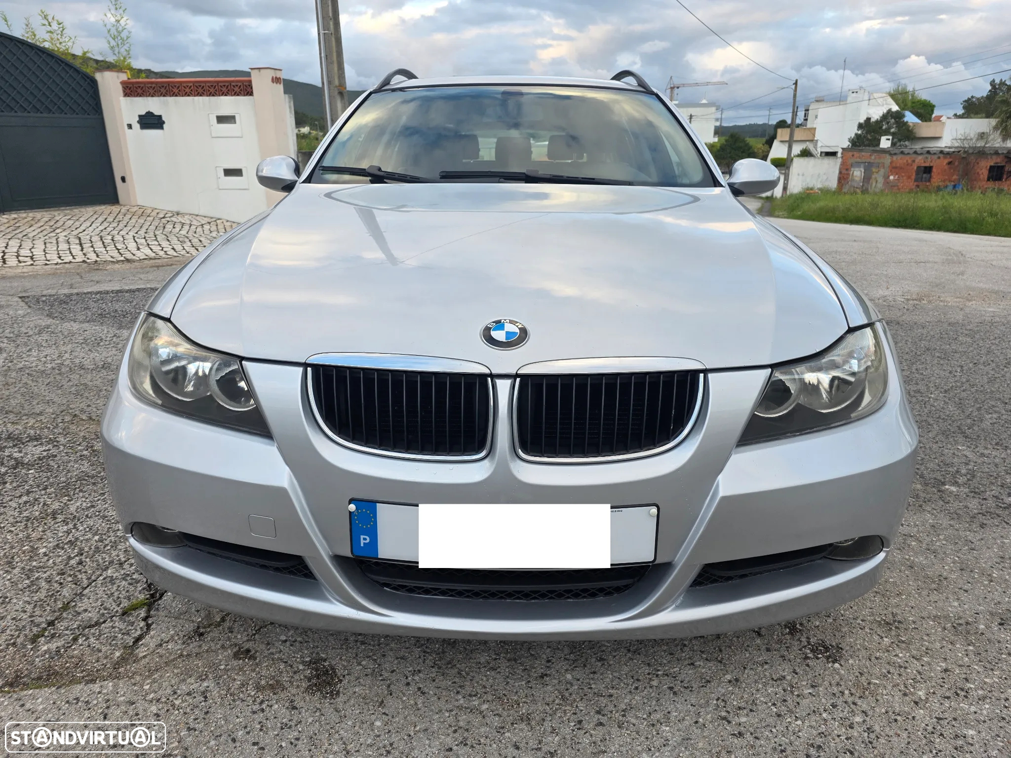 BMW 320 d Touring Exclusive - 12