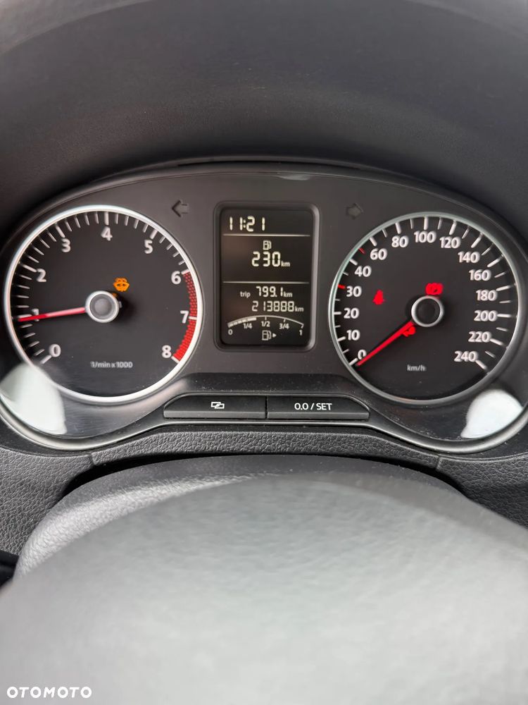 Volkswagen Polo - 22