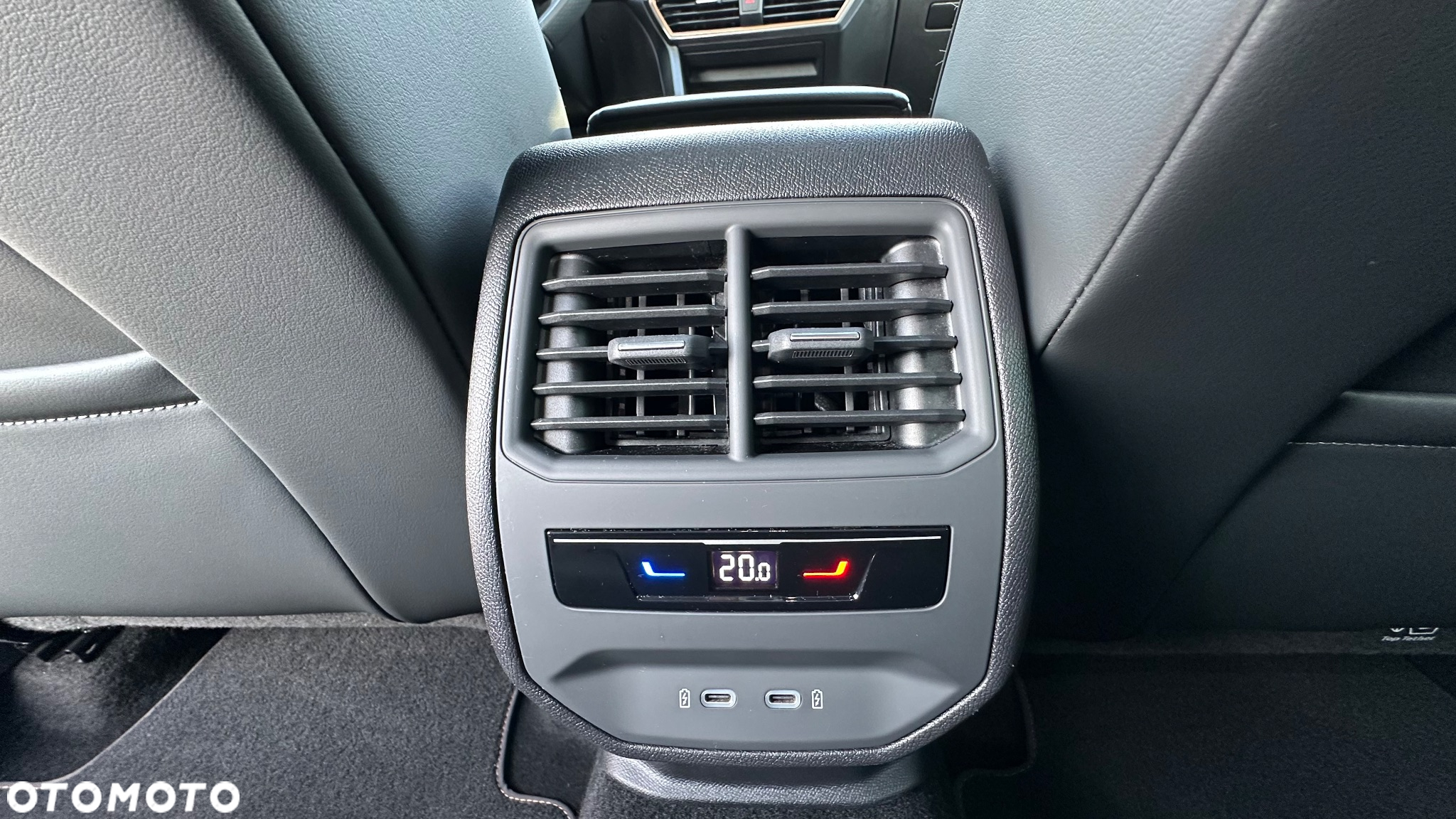 Cupra Leon 2.0 TSI DSG VZ - 22
