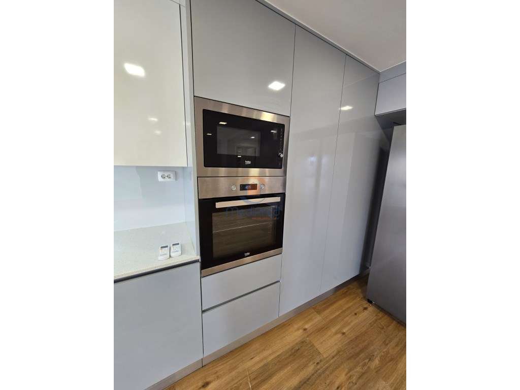 Apartamento T2 Totalmente Remodelado | Quinta do Pinheiro, Pontinha - Grande imagem: 5/32