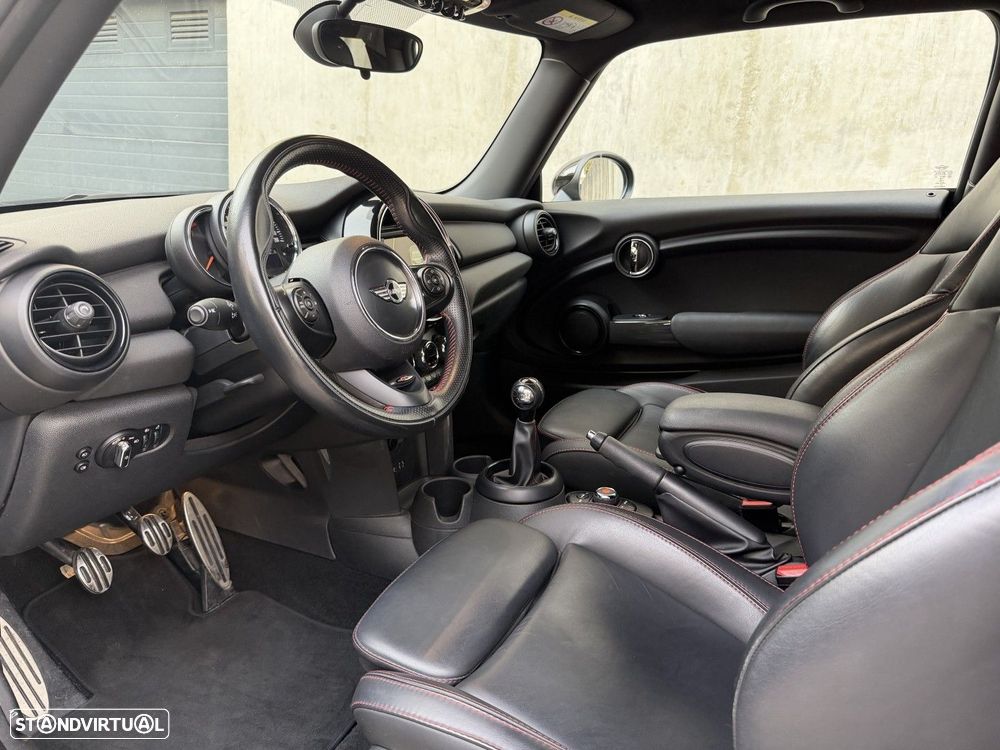 MINI 3 Portas One Sport Edition - 9