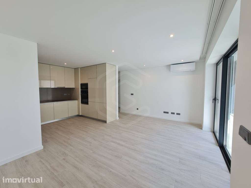 Apartamento T2 a 50 metros da praia de Quarteira, Algarve - Grande imagem: 4/26