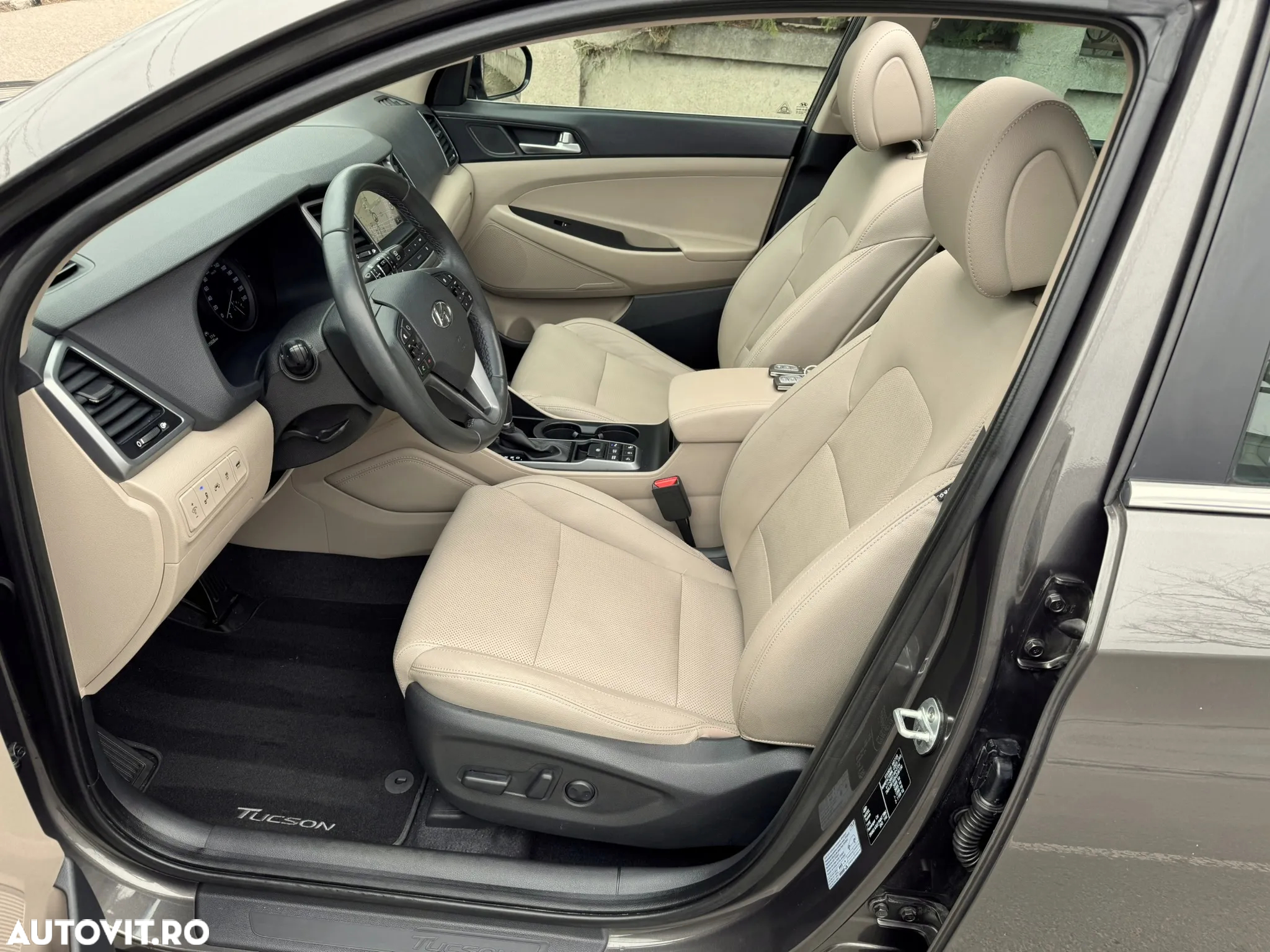 Hyundai Tucson blue 1.7 CRDi 2WD DCT Premium - 15