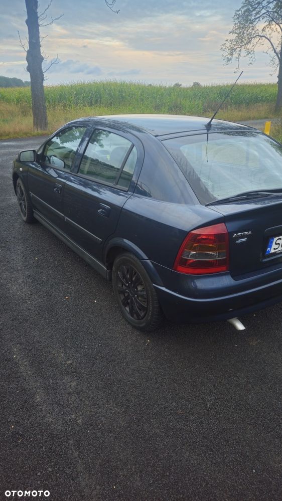 Opel Astra 2002 photo 3