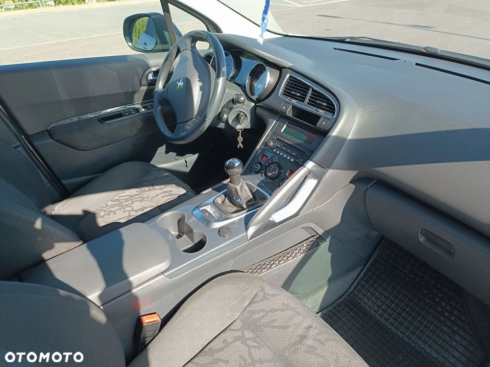 Peugeot 3008 120 VTi Style - 15