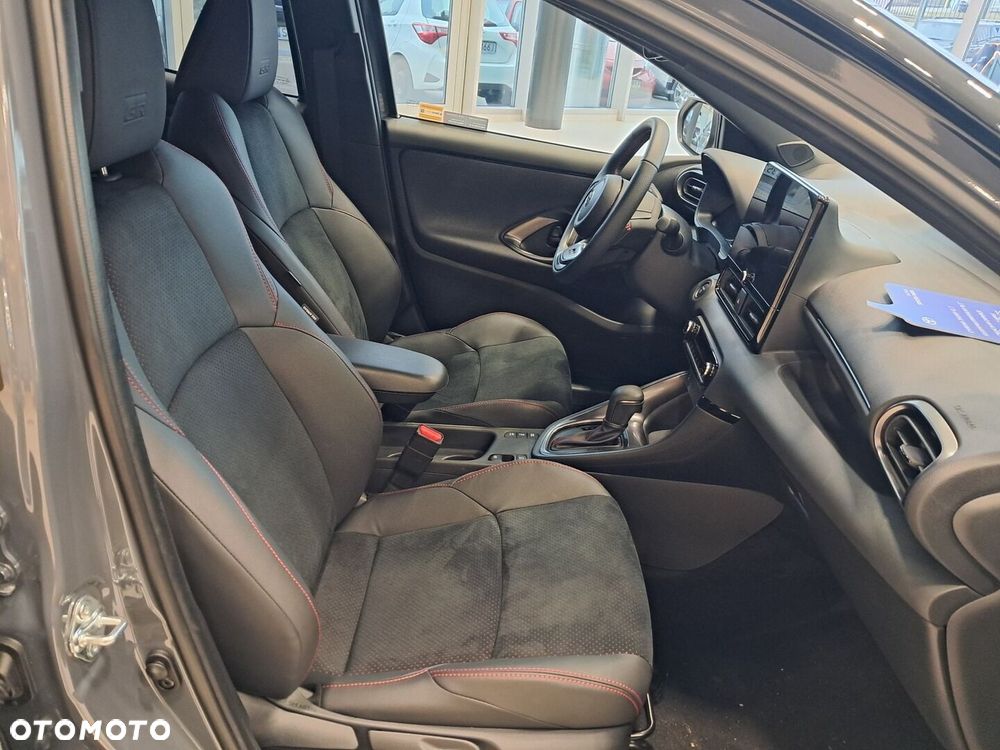 Toyota Yaris - 9
