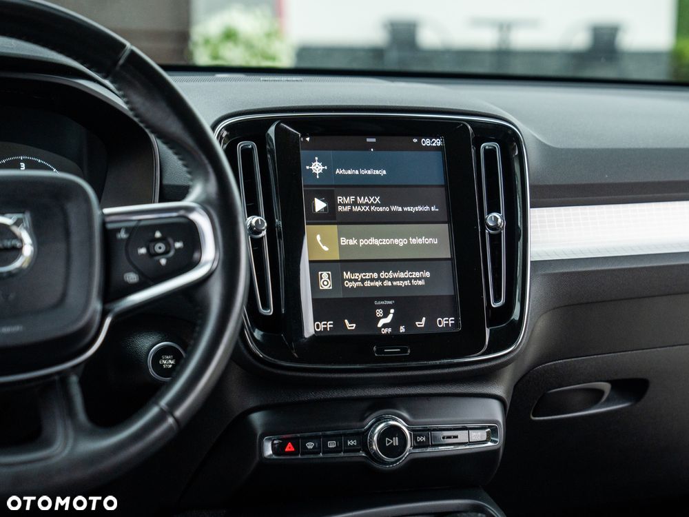 Volvo XC 40 D3 Momentum Pro - 38