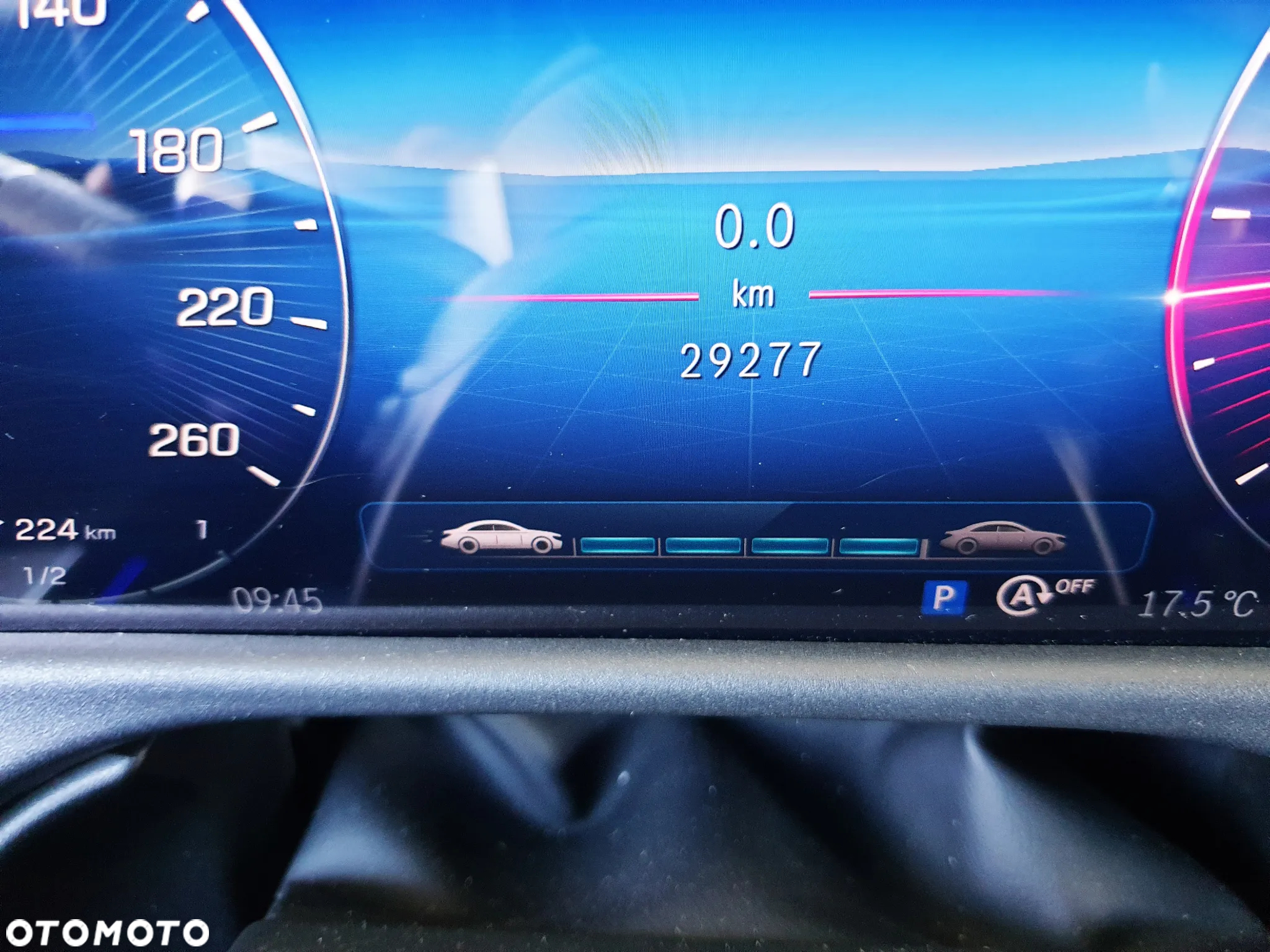 Mercedes-Benz Klasa E 220 d 4-Matic AMG - 26