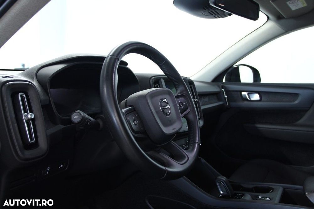 Volvo XC 40 - 11