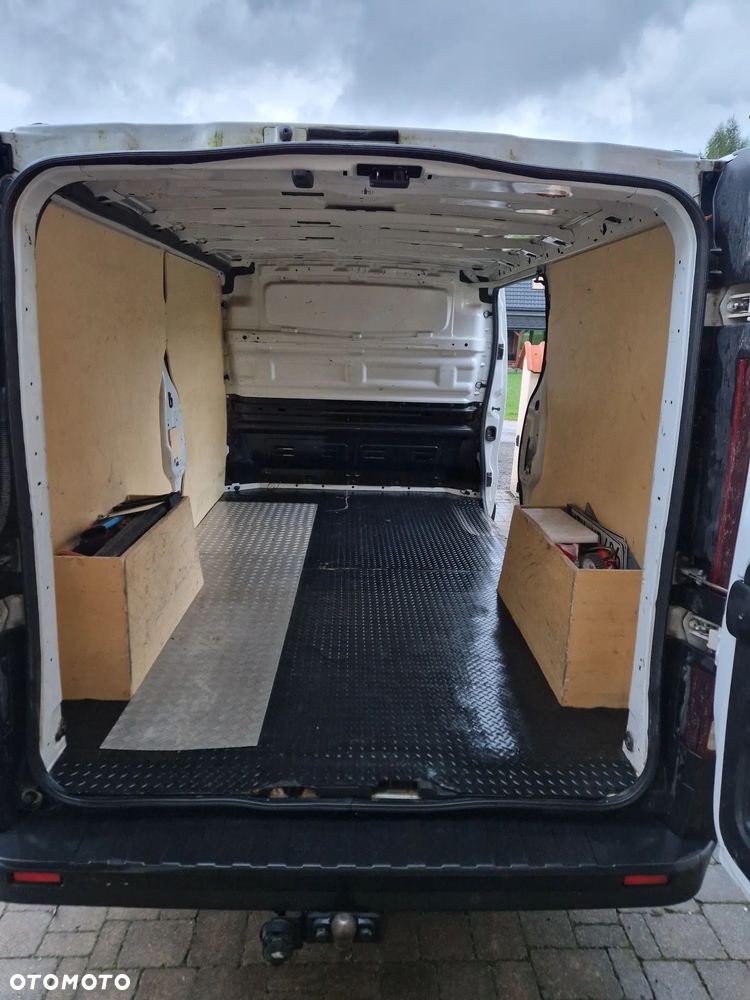 Renault Trafic - 12