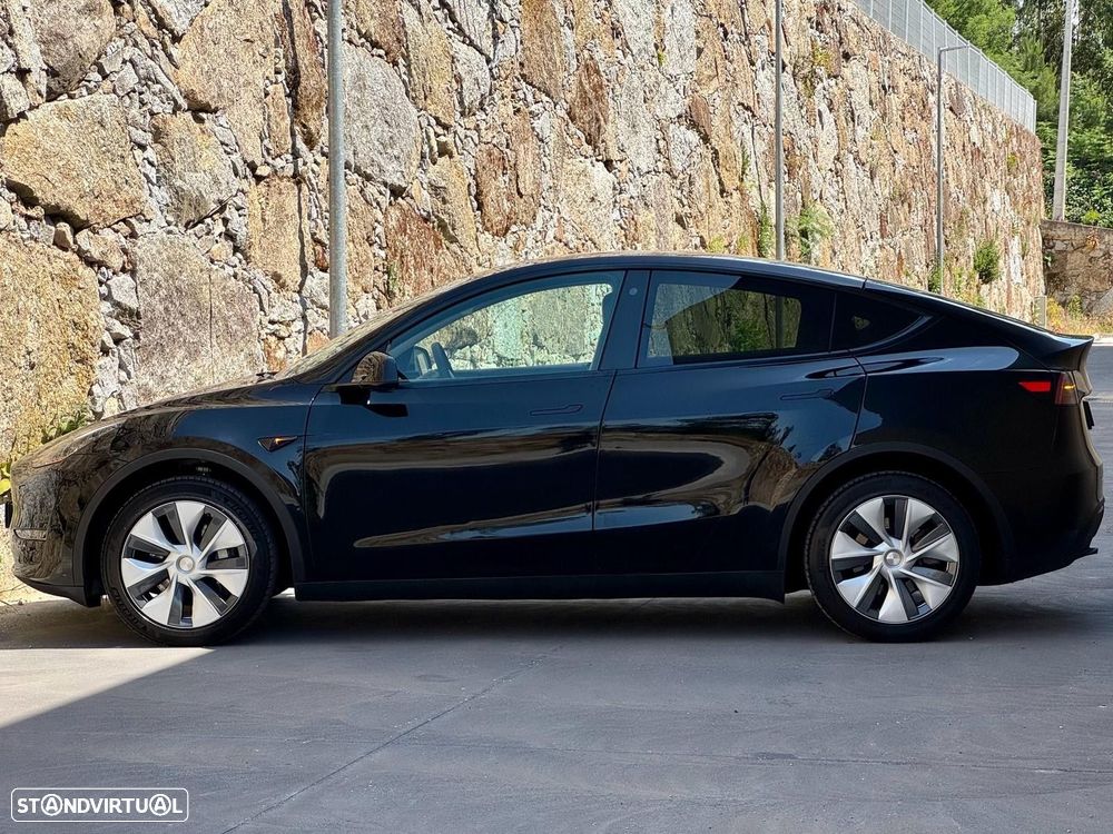 Tesla Model Y Standard - 23