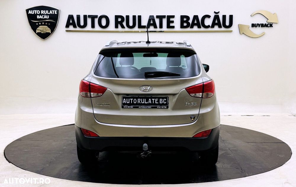 Hyundai ix35 - 11