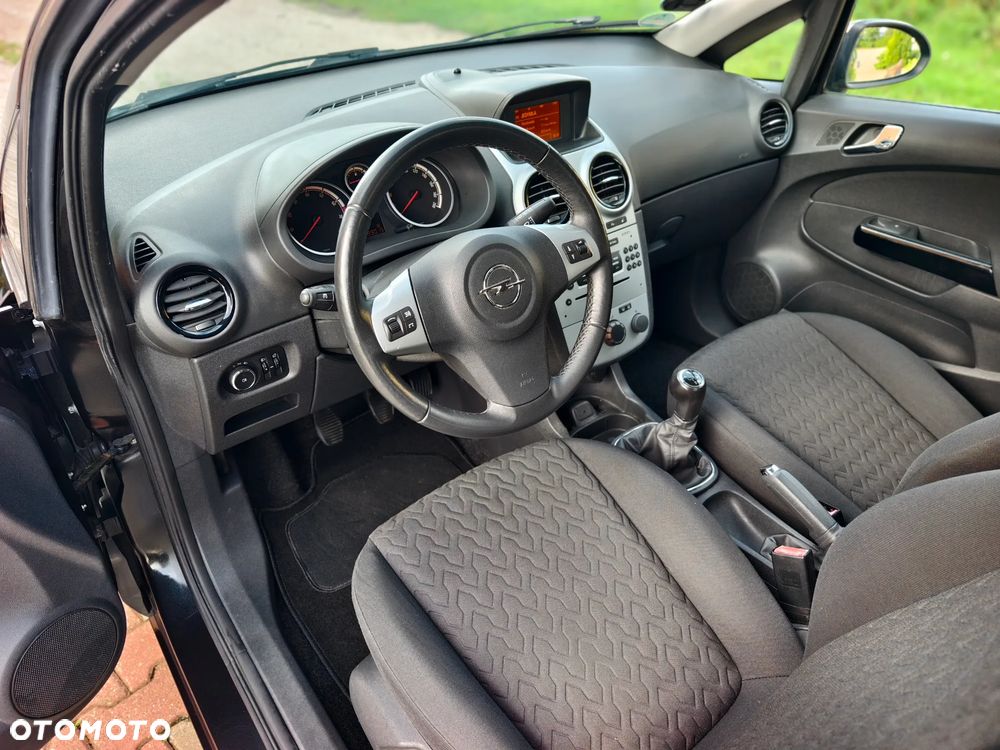 Opel Corsa 1.4 16V Active - 5