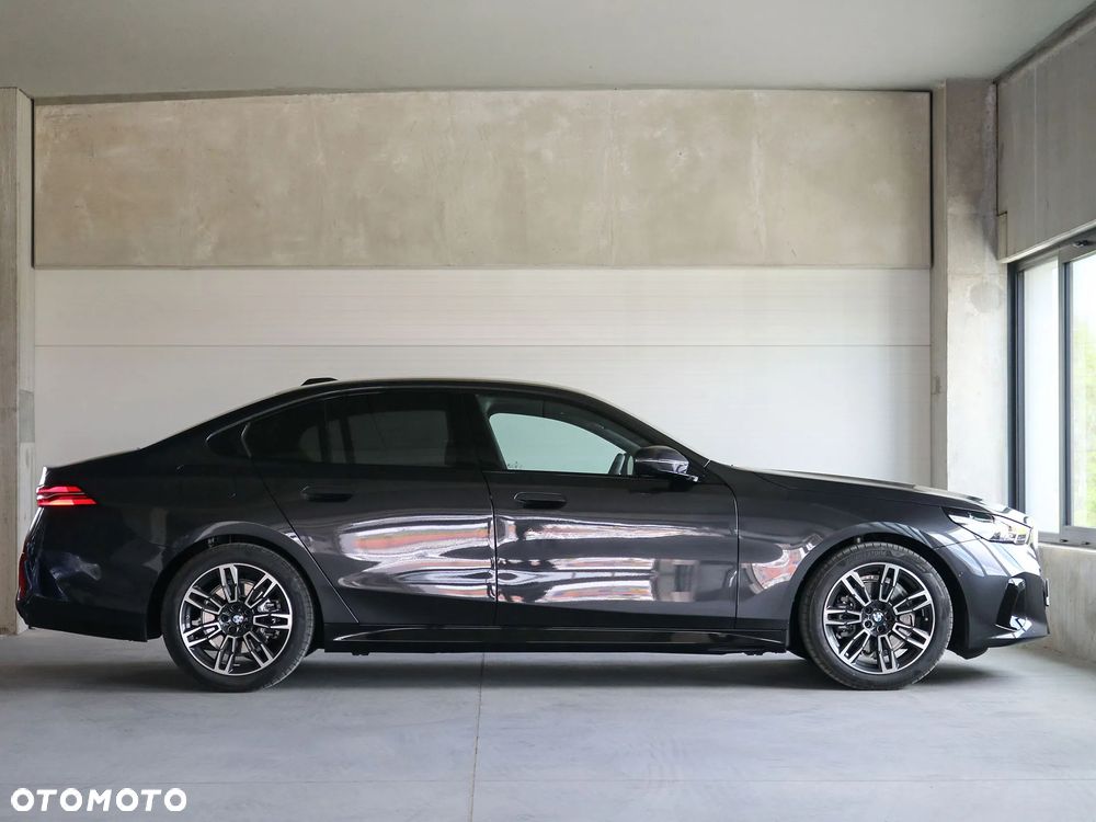BMW Seria 5 520i mHEV sport - 7