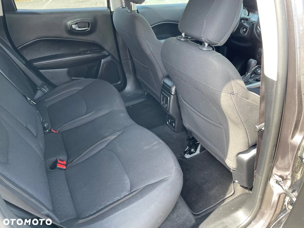 Jeep Compass - 19