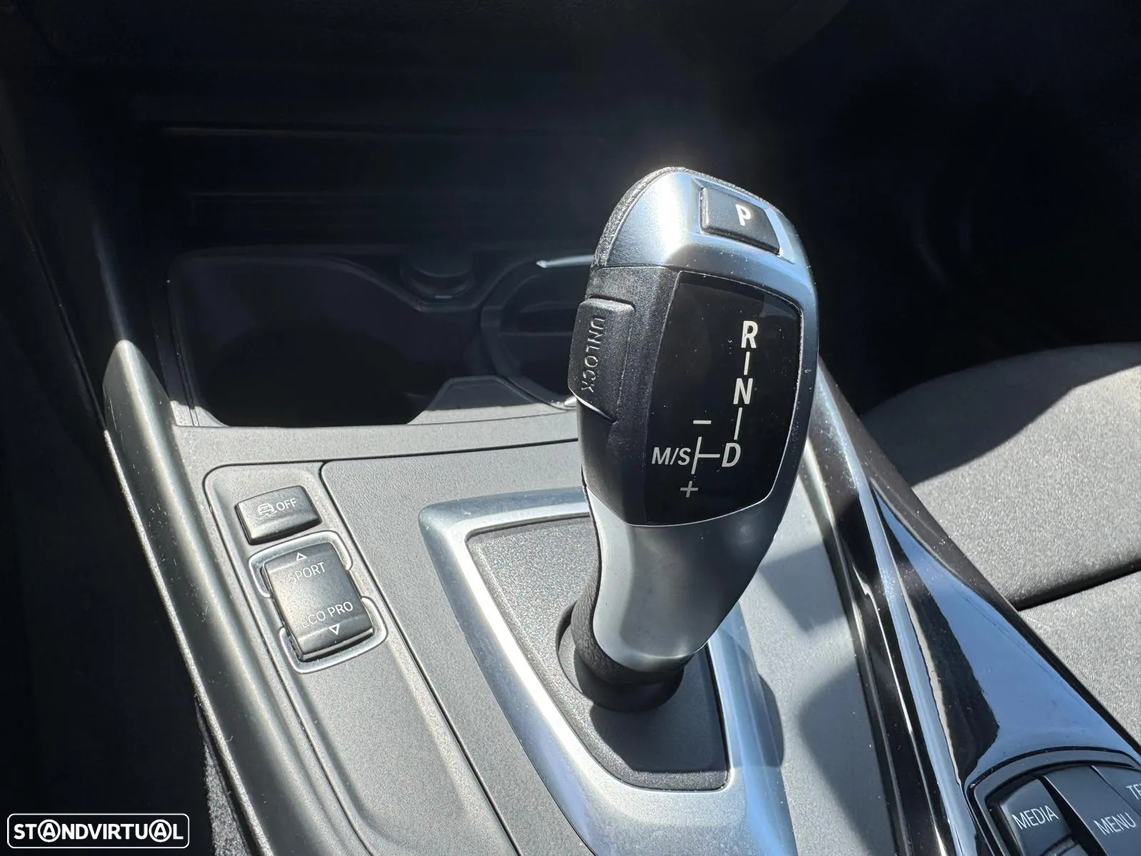 BMW 118 d Aut. Sport Line - 18