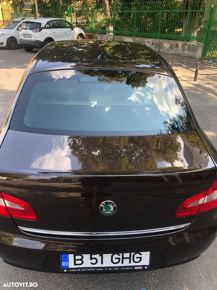 Skoda Superb 2.0 TDI 4X4 Elegance - 6
