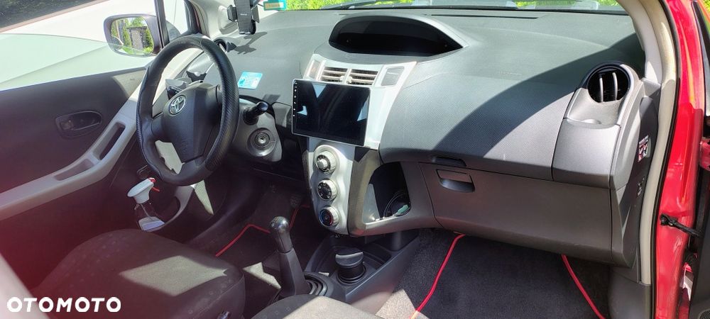 Toyota Yaris - 6
