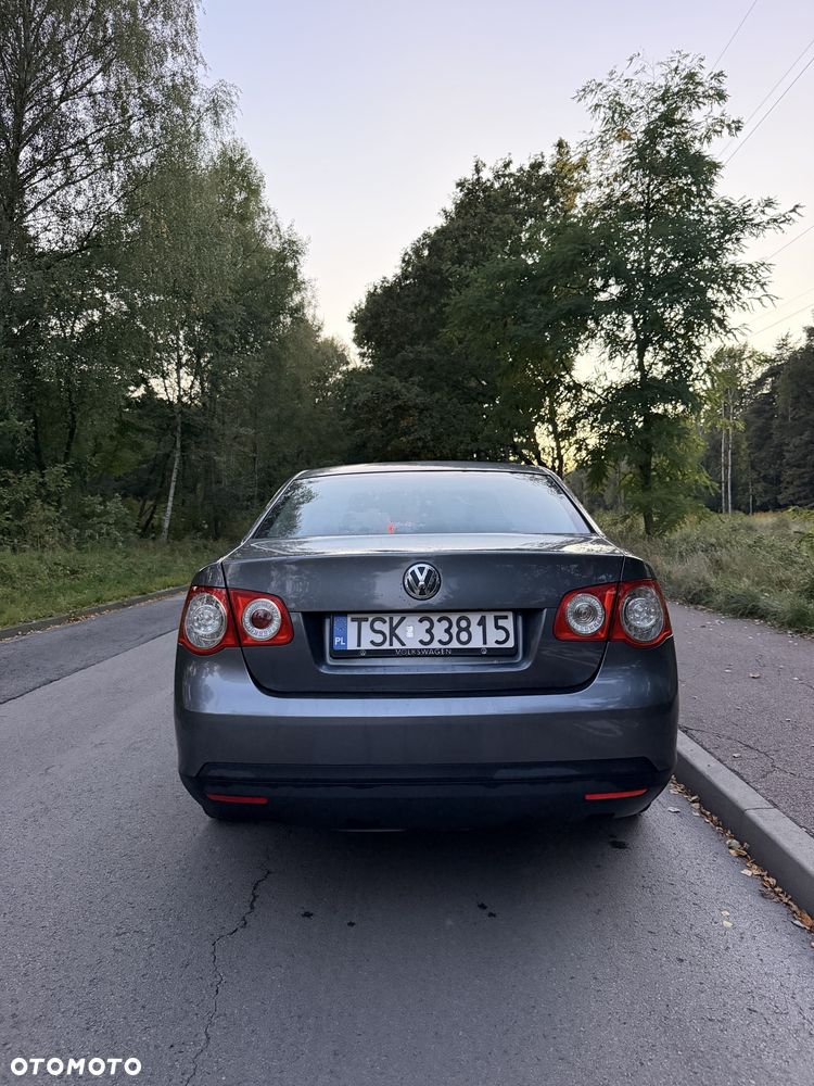 Volkswagen Jetta 2006 photo 3
