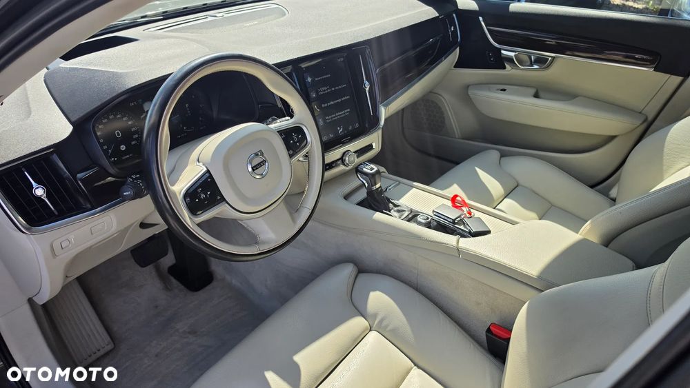 Volvo V90 D4 Geartronic Momentum - 15