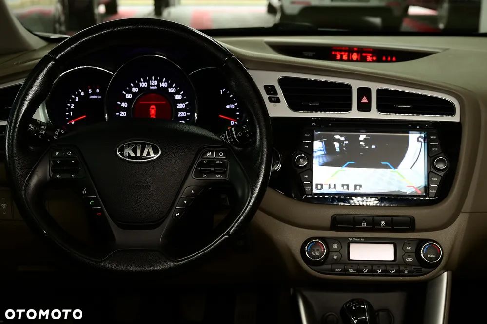 Kia Ceed 1.6 CRDi M - 25