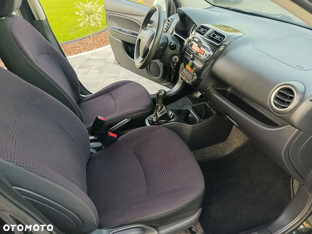 Mitsubishi Space Star - 11