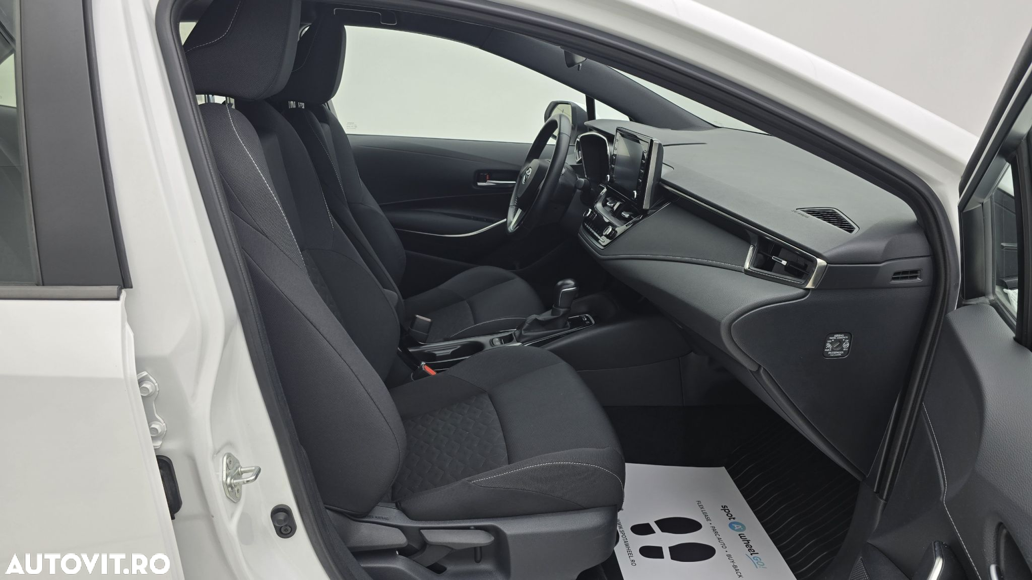 Toyota Corolla - 19