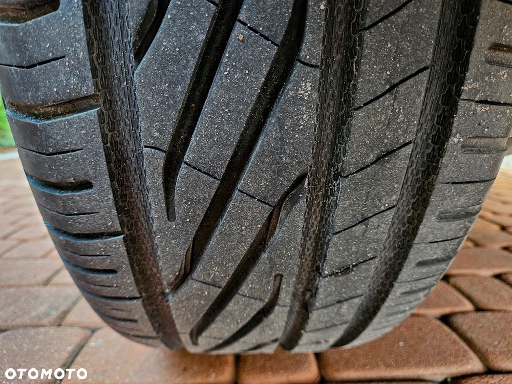 Volvo XC 60 D4 AWD R-Design - 24