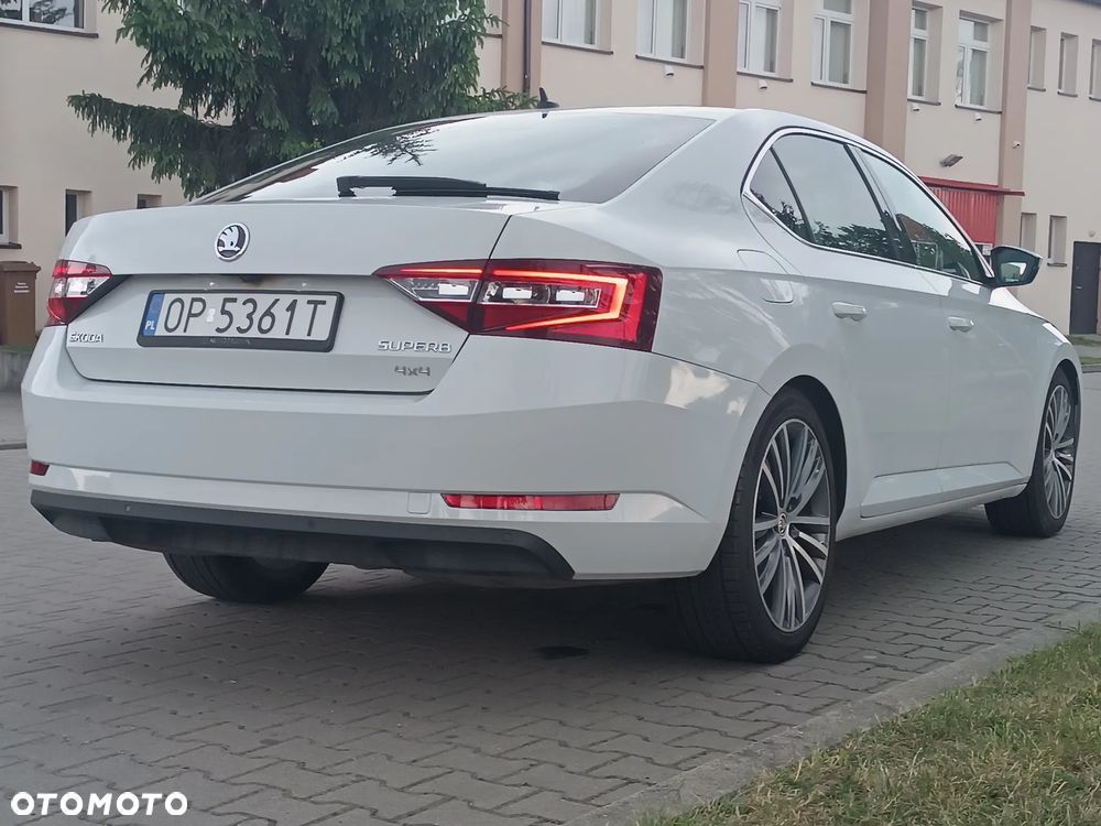 Skoda Superb 2.0 TDI 4x4 DSG Sportline - 17