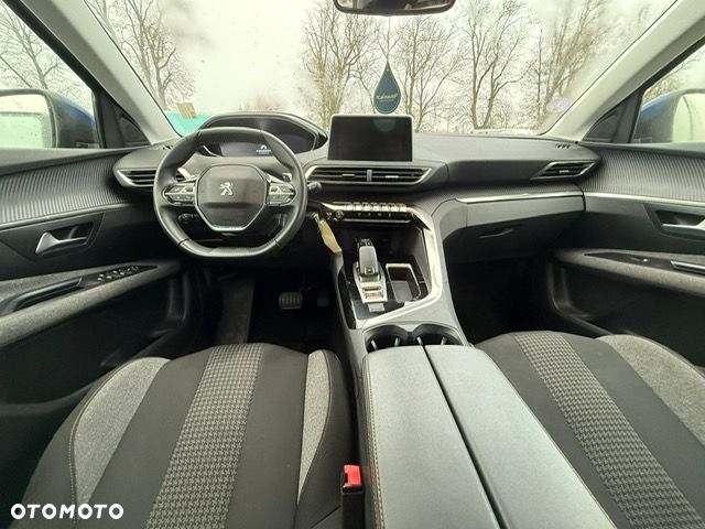 Peugeot 3008 PureTech 130 Stop & Start GPF EAT8 Allure - 18