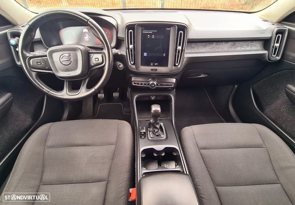 Volvo XC 40 2.0 D3 Momentum - 11