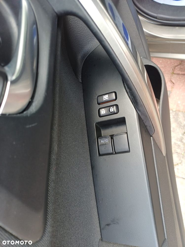 Toyota Auris 1.33 VVT-i Active - 11