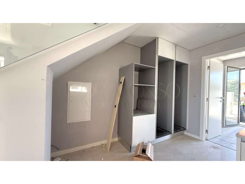 Moradia T3 com 2 Suites - Quase Pronta - Grande imagem: 5/32