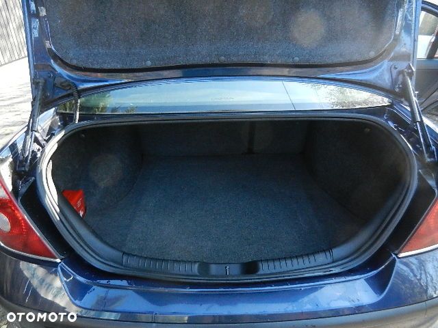 Ford Mondeo 1.8 Trend X - 18