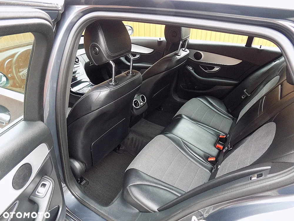 Mercedes-Benz Klasa C 180 T 7G-TRONIC Avantgarde - 7